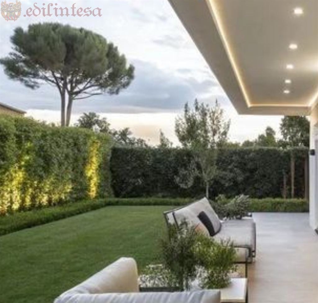 TRILOCALE CON STUPENDO GIARDINO - RECUPERO SISMA BONUS