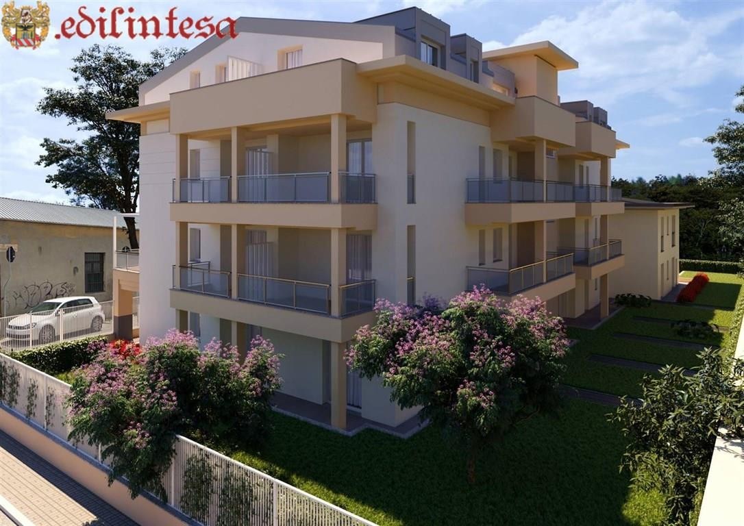 Trilocale con giardinetto privato in  EDILIZIA CONVENZIONATA solo per i residenti di Lissone CON COMPRESI POSTO AUTO E CANTINA.